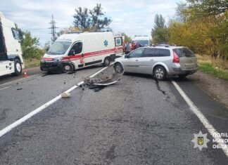 Ищут свидетелей: ДТП с участием медицинского спецтранспорта на М-14, — ФОТО