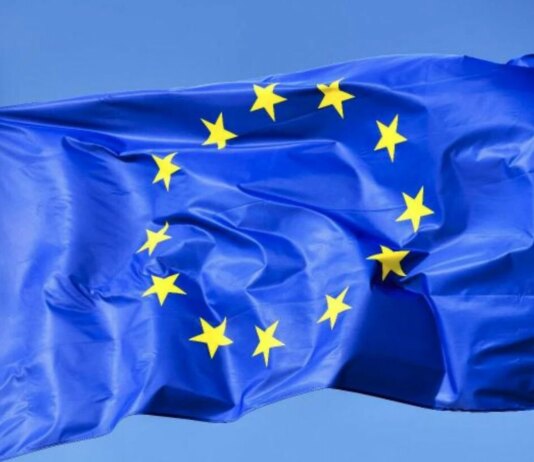 ЄС пропонує подвоїти тарифну ставку на імпорт сталі до 50% — Bloomberg