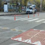 В Николаеве установили «Берлинские подушки» возле гимназии №53 для повышения безопасности школьников, — ФОТО