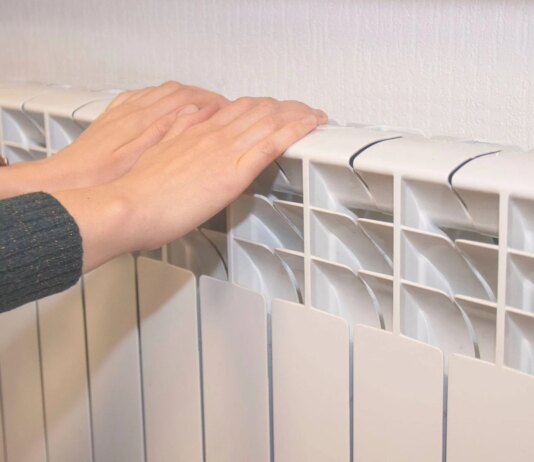 В Україні підключення до тепла соцсфери і житла провели на 62%