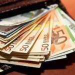 Курс долара до гривні зріс на 2 копійки: НБУ оновив курс валют