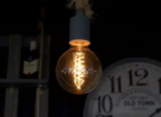 В Україні 22 листопада діятимуть графіки відключень: скільки черг буде без світла