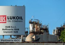 "лукойл" втрачає $10 млрд: санкції США паралізували компанію за кордоном – FT