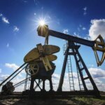 МЕА: доходи росії від експорту нафти впали до мінімуму за рік