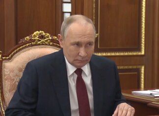 путіну доповіли про обвал сировинних доходів та рекордний дефіцит бюджету росії