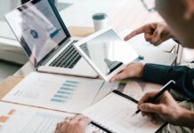 Від "Огіркового Барона" до "Грязьового Краба": в Україні підприємець створив 25 компаній із креативними назвами