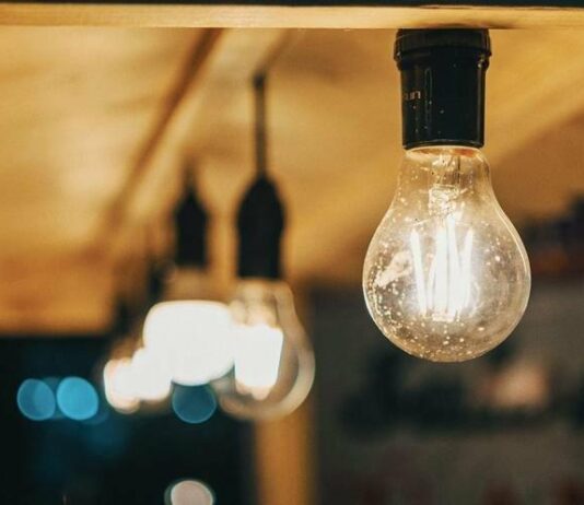 Отключений стало меньше: как завтра в Николаевской области будут выключать электроэнергию