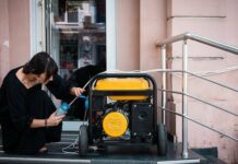 Графики ГПО на 5 ноября: где и когда не будет света в Николаевской области