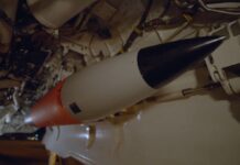 США успешно испытали ядерную бомбу B61-12 без боезаряда: что известно