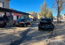 Ужасная авария в Николаевской области: водитель сбил женщину с ребенком и врезался в машину, — ФОТО