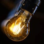 В Україні 27 листопада діятимуть погодинні відключення світла: на Харківщині запроваджені аварійні графіки — Міненерго