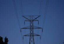 Атаки рф на енергетику викликали знеструмлення у 4 областях, графіки до кінця доби — Міненерго