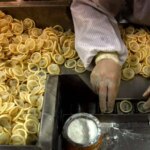 Китай вводить податок на презервативи для підвищення народжуваності