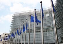 ЄС розробляє правовий інструмент для надання Україні доступу до заморожених російських активів