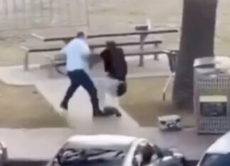 Во время стрельбы в Сиднее одного из нападавших разоружил гражданский, которого уже называют героем