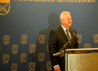 Чехия продолжает инициативу по боеприпасам: новый министр обороны назвал поддержку Украины «само собой разумеющейся»