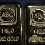 Золота лихоманка: ціна на дорогоцінний метал сягнула історичного максимуму — $4380