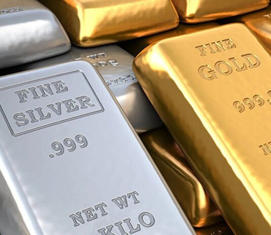 Золото и серебро достигли рекордных максимумов на фоне геополитической напряженности
