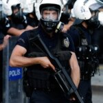 В Турции задержаны 357 подозреваемых в причастности к "Исламскому государству" после смертоносной перестрелки