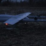 Атака дронов: в аэропорту Внуково частичные ограничения полетов, минобороны рф рапортует о десятках сбитых беспилотников