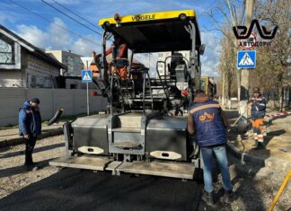 Николаевские коммунальщики получили передовую технику для ремонта дорог благодаря международной поддержке