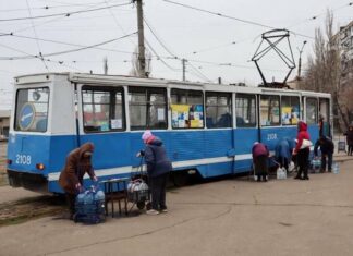 В Николаеве 8 января приостановят раздачу очищенной воды: причина и что делать горожанам