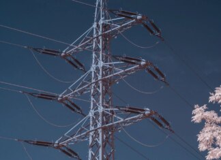 Понад пів мільйона споживачів без світла через атаку рф, у кількох регіонах аварійні відключення — Міненерго