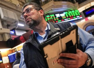 Волл-стріт стабілізувалася завдяки буму ШІ та падінню цін на нафту — AP