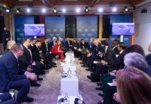 Зеленський обговорив у Давосі відновлення України та гарантії безпеки з міжнародними інвесторами та бізнесом