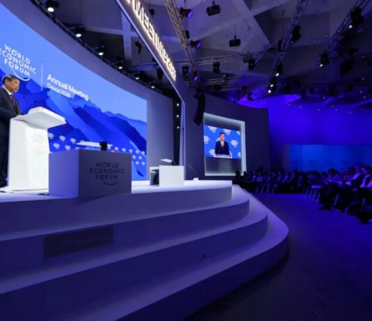 Китай обрав тактику вичікування та стриманості в Давосі на тлі конфліктів США – Reuters