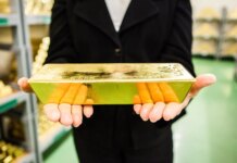 Ціна золота вперше перевищила $5000, досягнувши нового рекорду