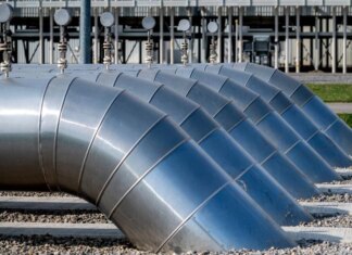 Україна домовилися з Польщею про нарощення можливостей імпорту газу з лютого — Шмигаль