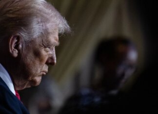 Лидер европейского правительства выразил шок по поводу состояния Трампа после встречи в Мар-а-Лаго — Politico