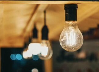 Свет только несколько часов: обнародованы графики почасовых отключений электроэнергии на Николаевщине