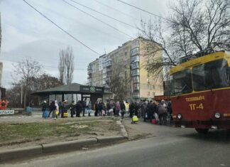 В Николаеве добавили новые точки подвоза и призывают горожан не сливать воду из системы отопления