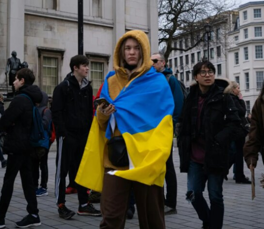 Выплаты «800+» и мониторинг беженцев: Польша изменила правила для украинцев