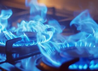 Непогода внесла коррективы: в Николаеве перенесли ремонты газовых сетей