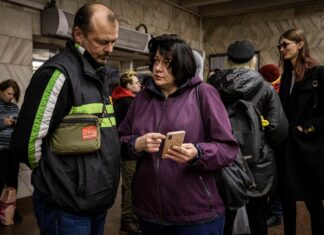 В Киеве и ряде областей объявили тревогу из-за угрозы баллистики