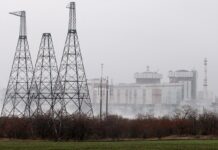 Россия заманивает людей на фронт под видом работы на АЭС