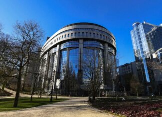 Європарламент схвалив кредит для України на €90 млрд