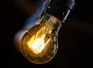 У більшості регіонів України 1 березня діятимуть графіки погодинних відключень світла