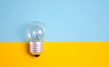 Завтра по всій Україні вимикатимуть світло: які обмеження будуть діяти