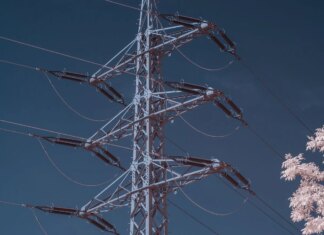 Ворожі атаки спричинили нові знеструмлення в трьох областях, є аварійні відключення — енергетики