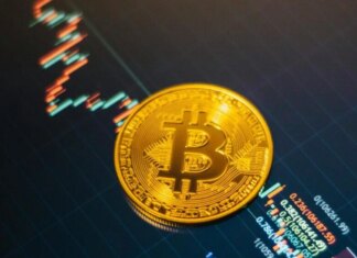 Біткойн обвалився нижче 65 тис. доларів