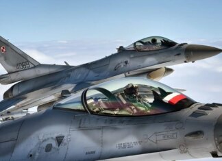 Польша подняла авиацию и привела ПВО в готовность из-за массированной атаки РФ на Украину