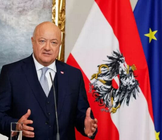 Канцлер Австрії закликав ЄС терміново знизити ціни на енергоносії для порятунку промисловості