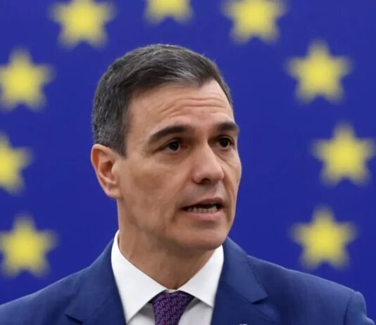 Премьер Испании заявил, что Маск вредит психическому здоровью подростков