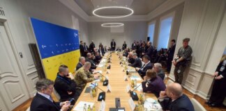 Зеленський зустрівся з лідерами світових інвестиційних компаній у Мюнхені