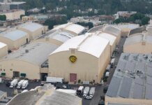 Компанія Warner Bros Discovery розглядає можливість відновлення переговорів про продаж із Paramount на тлі зміненої пропозиції