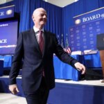 МОК не увидел нарушения политического нейтралитета в участии главы ФИФА Инфантино в Совете мира Трампа